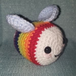 Val the Rainbow Bee Amigurumi